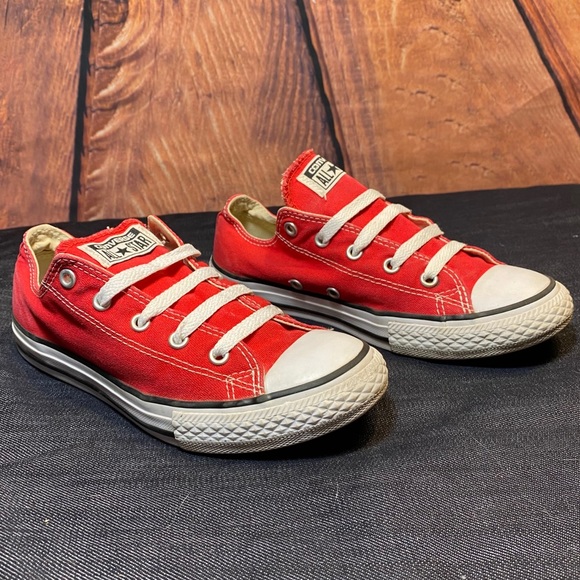 Converse All Star Low - Red Canvas / White Details - Youth size 3 - Picture 13 of 16